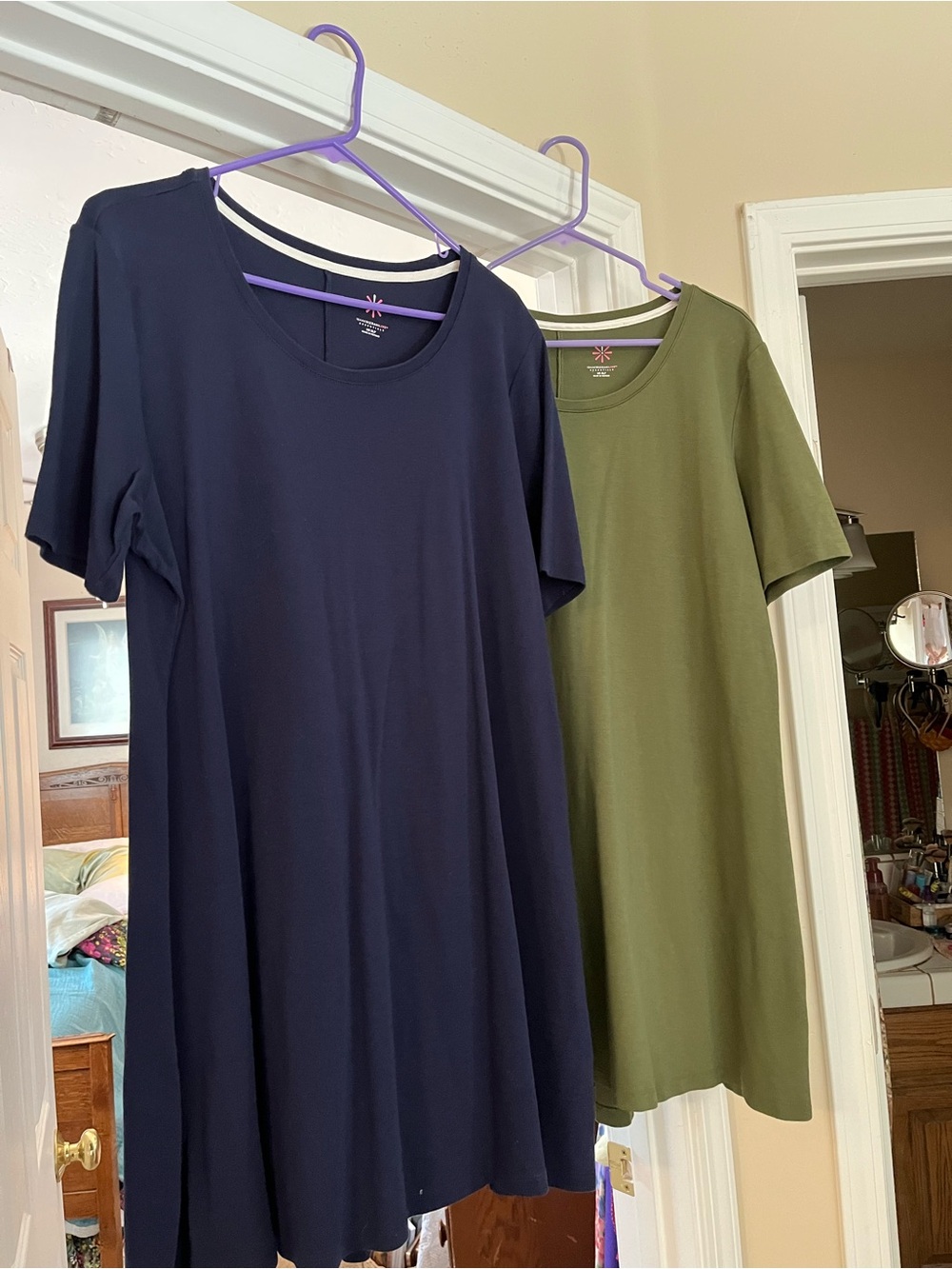 Isaac Mizrahi Navy and Olive Scoop Neck T-shirt dresses.